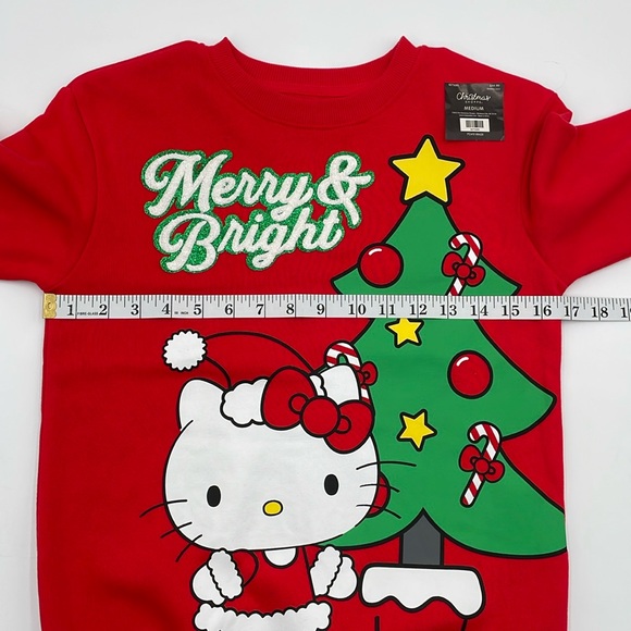 Hello Kitty Red Graphic‎ Christmas Merry & Bright Tree Sweatshirt Crewneck - Picture 9 of 17